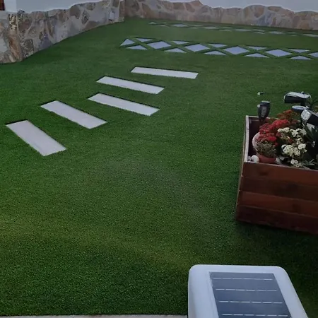 Βίλα Sunny With Private Pool In + Enclosed Garden Κάλπε