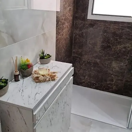 Sunny With Private Pool In + Enclosed Garden Βίλα