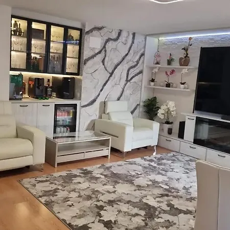 Sunny With Private Pool In + Enclosed Garden Βίλα *