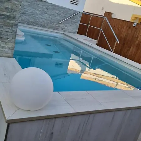 Villa Sunny With Private Pool In + Enclosed Garden