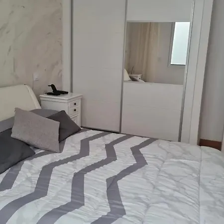 Villa Sunny With Private Pool In + Enclosed Garden