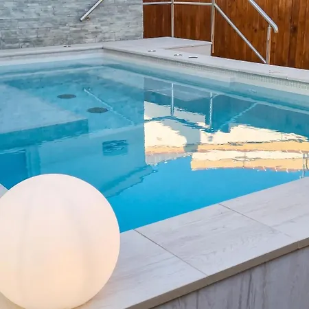 Sunny With Private Pool In + Enclosed Garden Villa