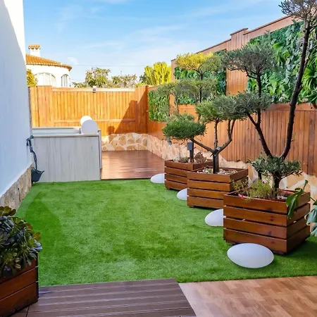 Villa Sunny With Private Pool In + Enclosed Garden *