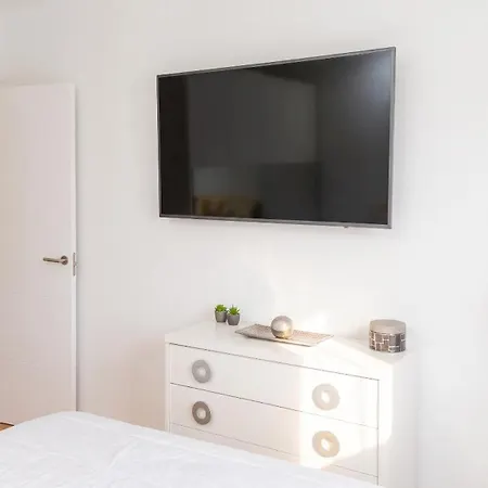 Sunny With Private Pool In + Enclosed Garden Calpe
