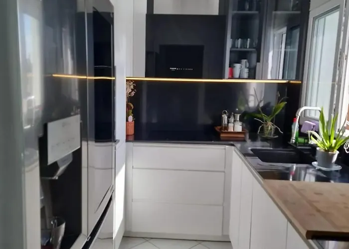 Sunny With Private Pool In + Enclosed Garden Calpe