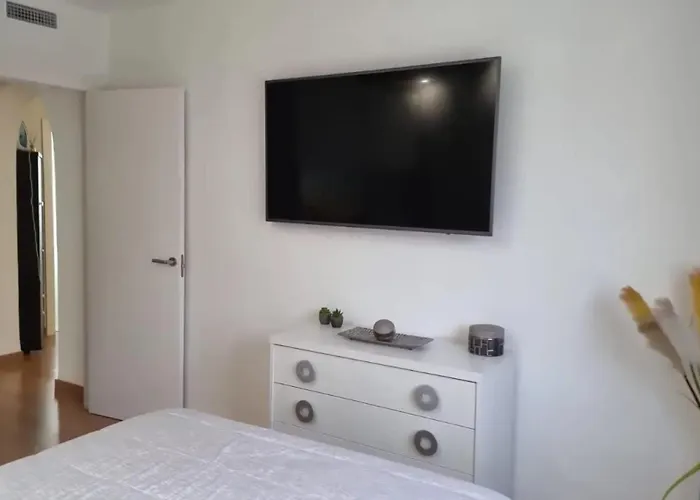 Sunny With Private Pool In + Enclosed Garden Calpe