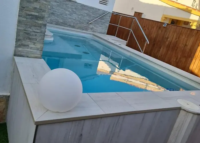 Villa Sunny With Private Pool In + Enclosed Garden