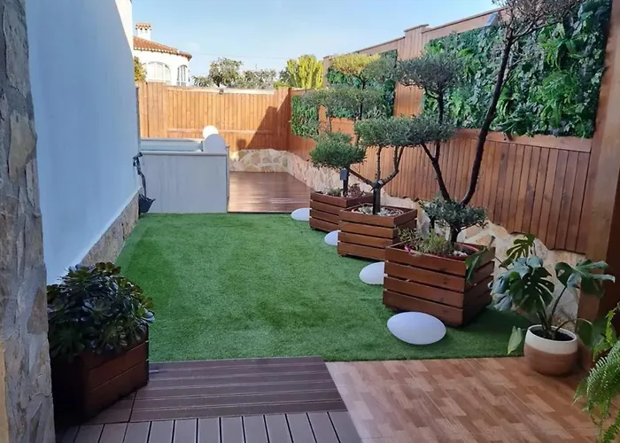 Sunny With Private Pool In + Enclosed Garden * Calpe