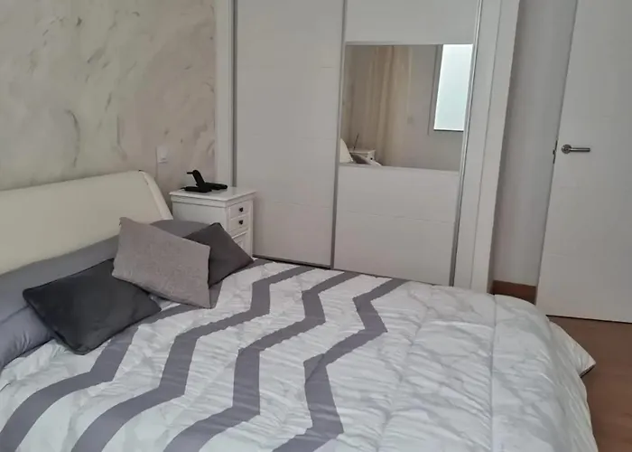 Villa Sunny With Private Pool In + Enclosed Garden